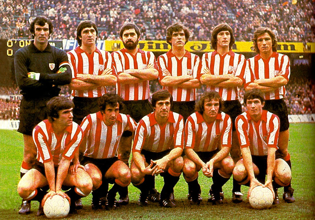 Tirapu, último de pie a la derecha, en el Athletic Club de Bilbao 1977-78