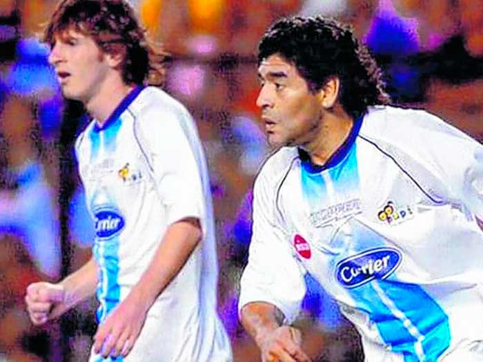 Maradona y Messi en el mismo equipo